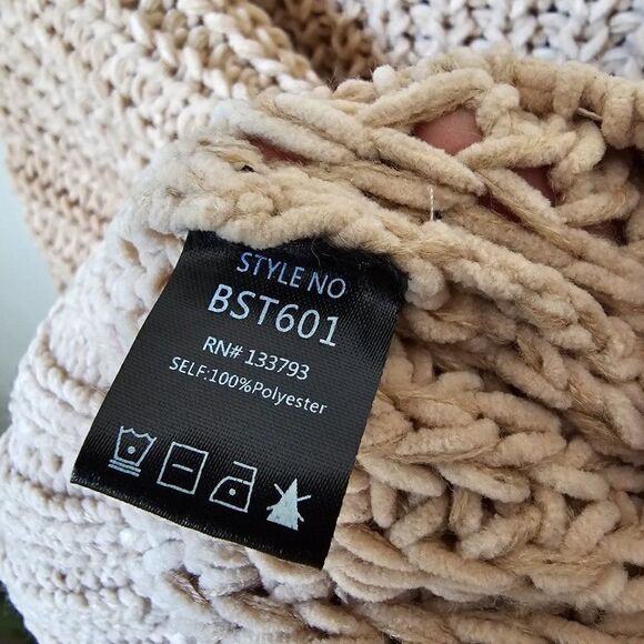 NWT POL TAN CHUNKY KNIT BATWING CHENILLE SWEATER SIZE L - Picture 15 of 15